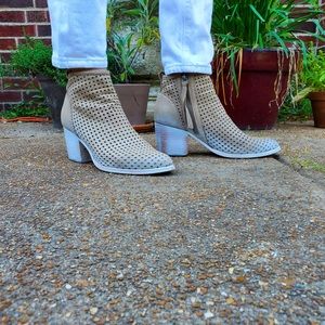 Dolce Vita booties size 8-8.5